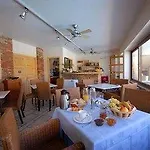 Harmony 4*