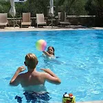 Harmony Apartmanhotel Szelianítika