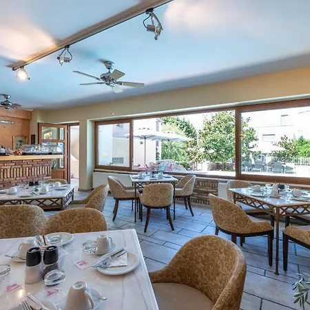 Harmony Aparthotel 4*