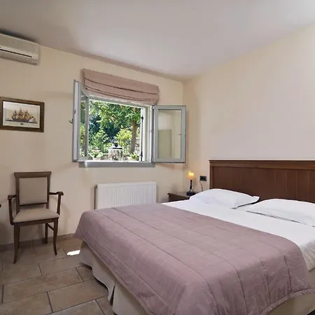 Aparthotel Harmony 4*