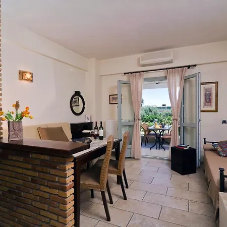 Aparthotel Harmony Selianitika