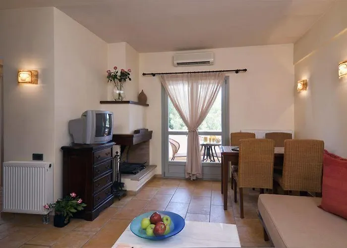 Aparthotel Harmony Selianítika